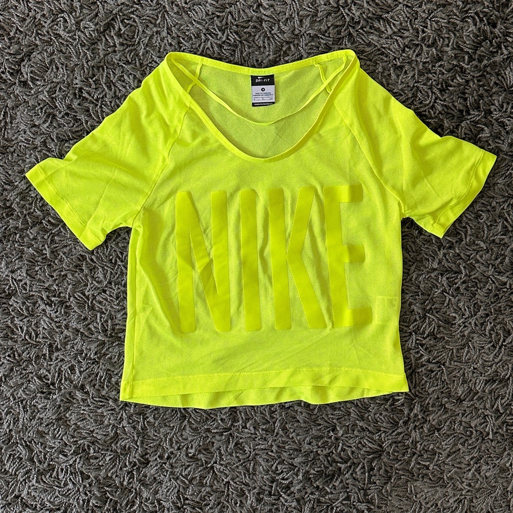 Nike Volt Yellow Graphic Training Crop T-Shirt Short Sleeve